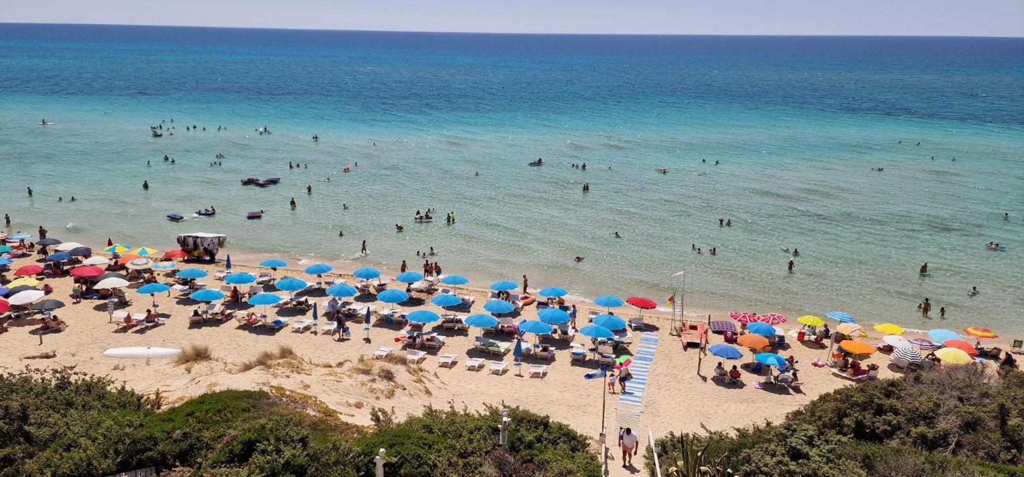 Hotel Caraibisiaco Sul Mare San Pietro in Bevagna Bagian luar foto